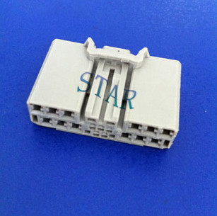 Honda CRV 17 pin Female Radio Gps Connector