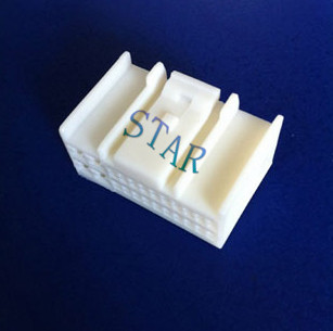 Hyundai IX35-24P Male Radio Gps Connector